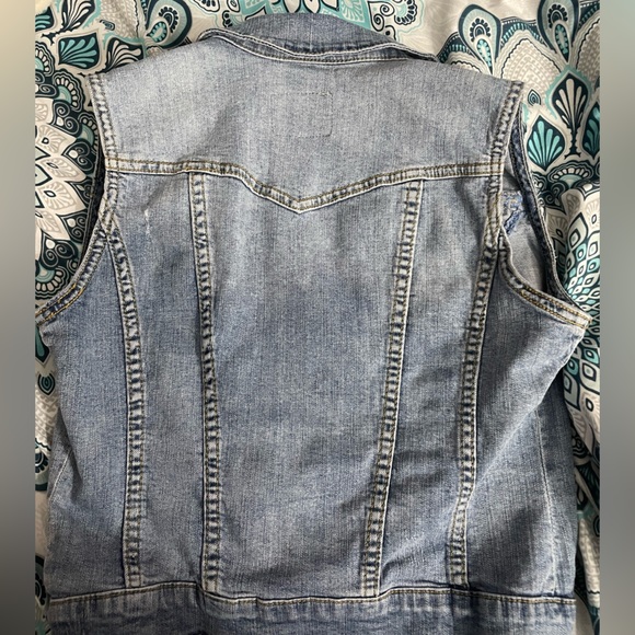 Jessica Simpson Jean Vest - Picture 2 of 2